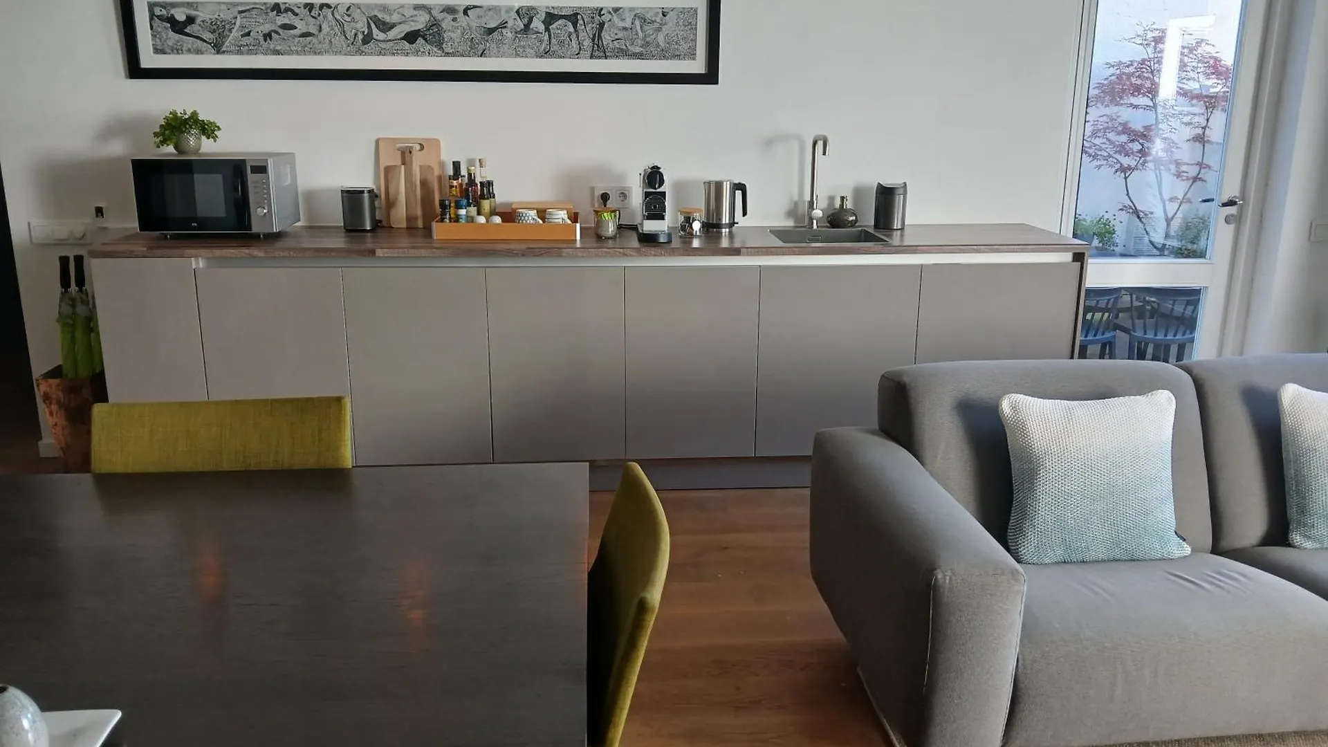 Bacan Bed&Business Den Haag 0*,  Nederland